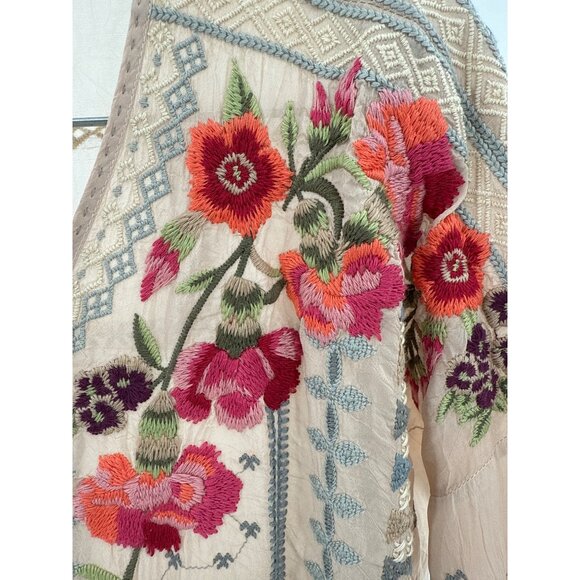 Johnny Was Carnation Boho Floral Embroidered Blouse XS Beige V-Neck 3/4 Sleeve - Picture 6 of 9